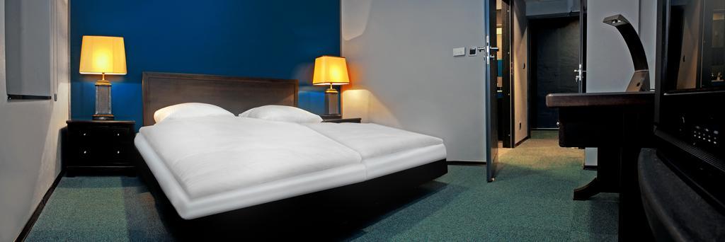 Blues Hotel Chorzów Zimmer foto