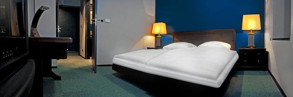 Blues Hotel Chorzów Zimmer foto